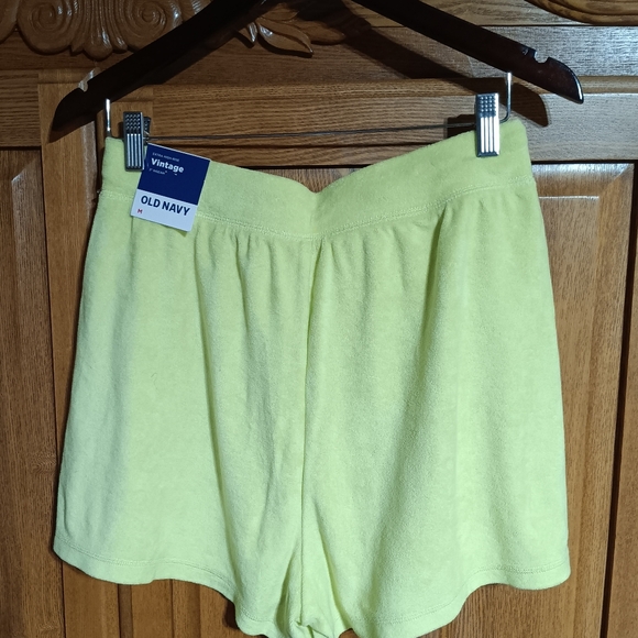Old Navy Shorts - Picture 2 of 4